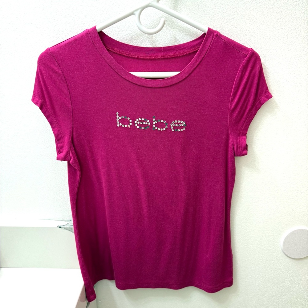 Pre-owned Bebe Women’s Fuschia Rhinestone Short Sleeve T-shirt Size Small